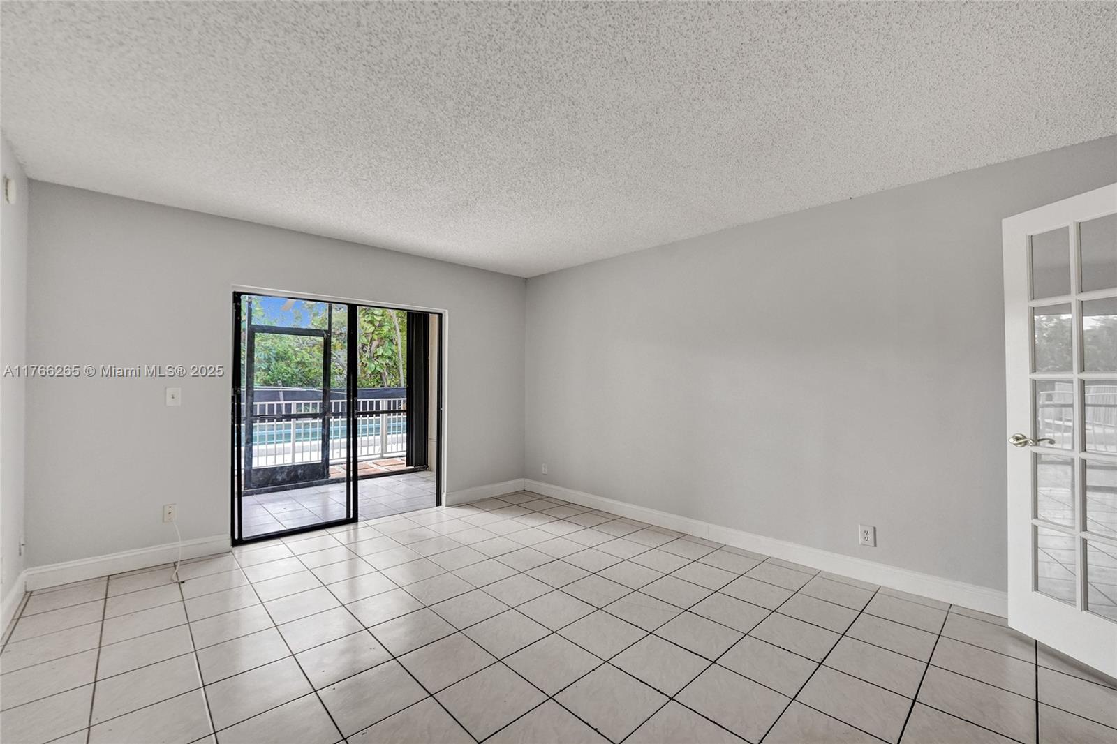 CEDAR BREEZE CONDO - Residential