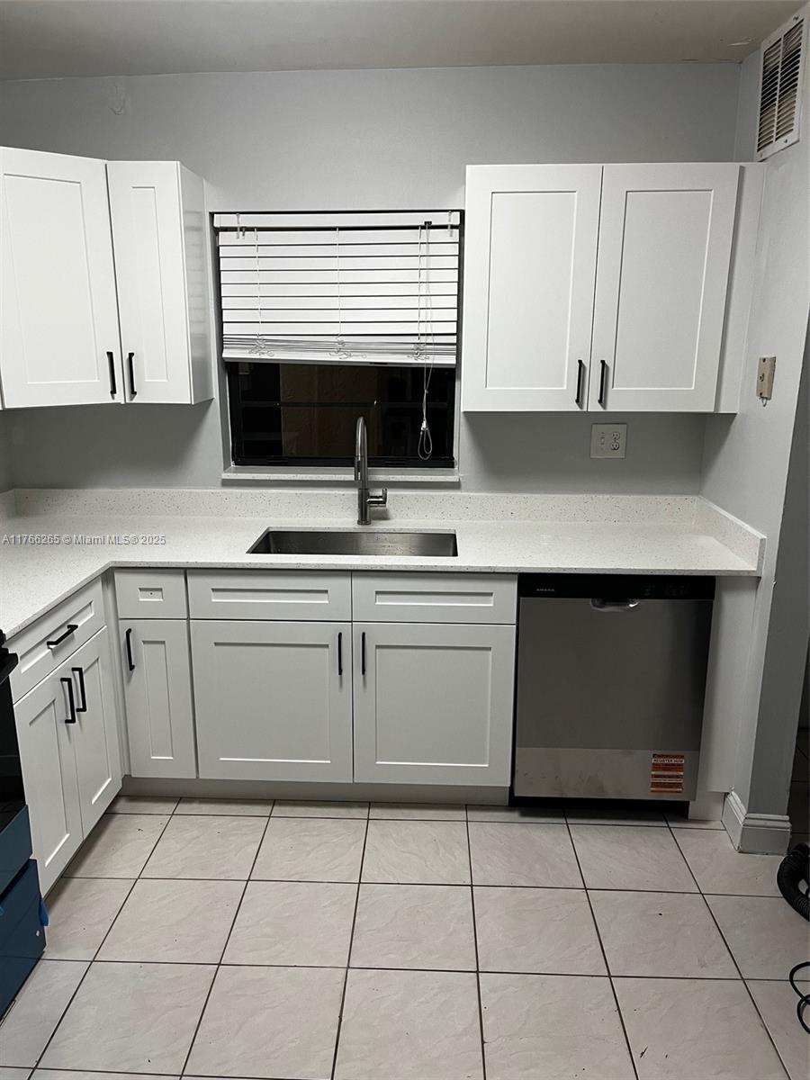 CEDAR BREEZE CONDO - Residential