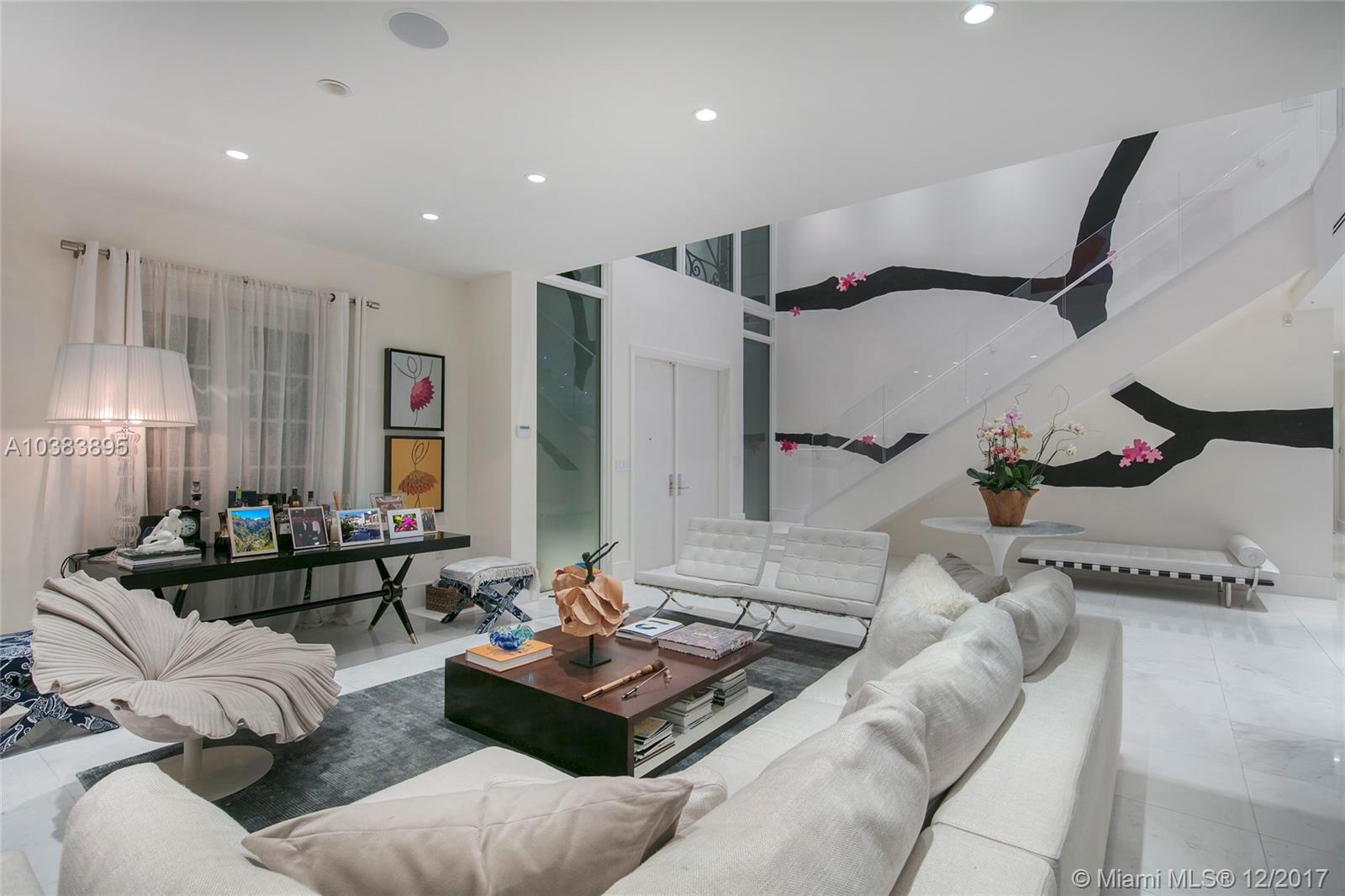 SAN MARINO ISLAND - Residential