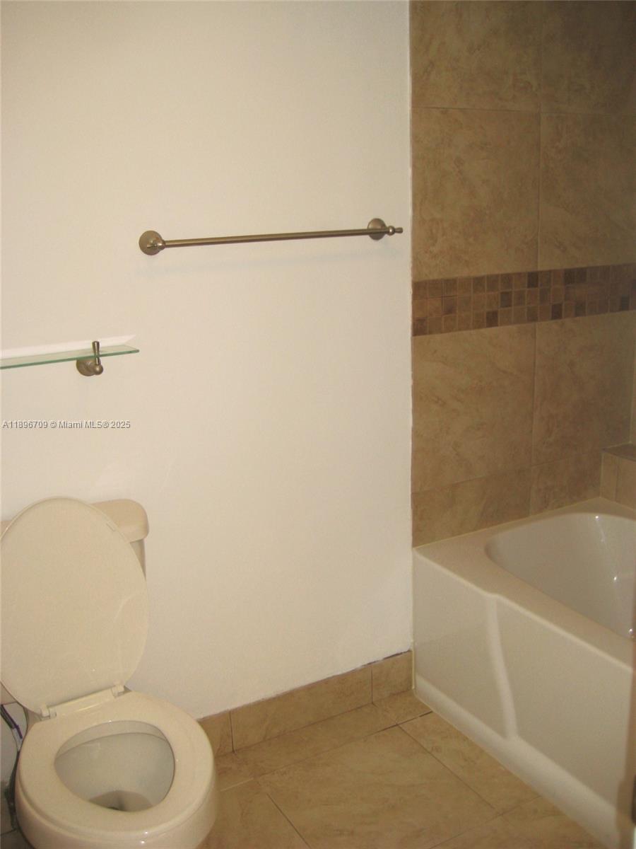 FAIRWAYS AT BONAVENTURE C - Residential Lease