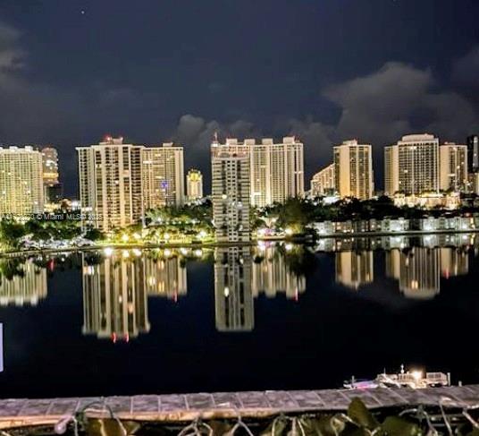 COMMODORE PLAZA CONDO - Residential