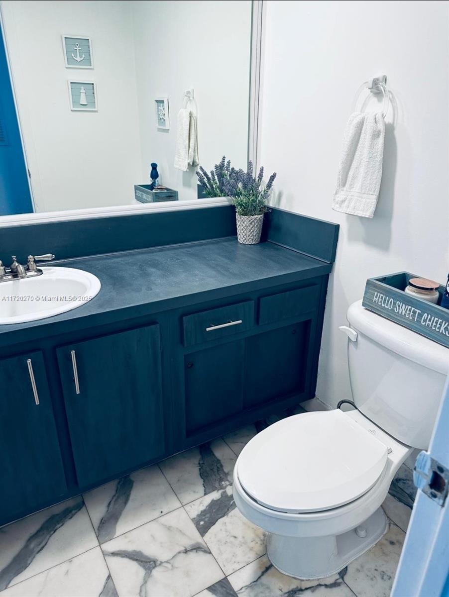 COMMODORE PLAZA CONDO - Residential