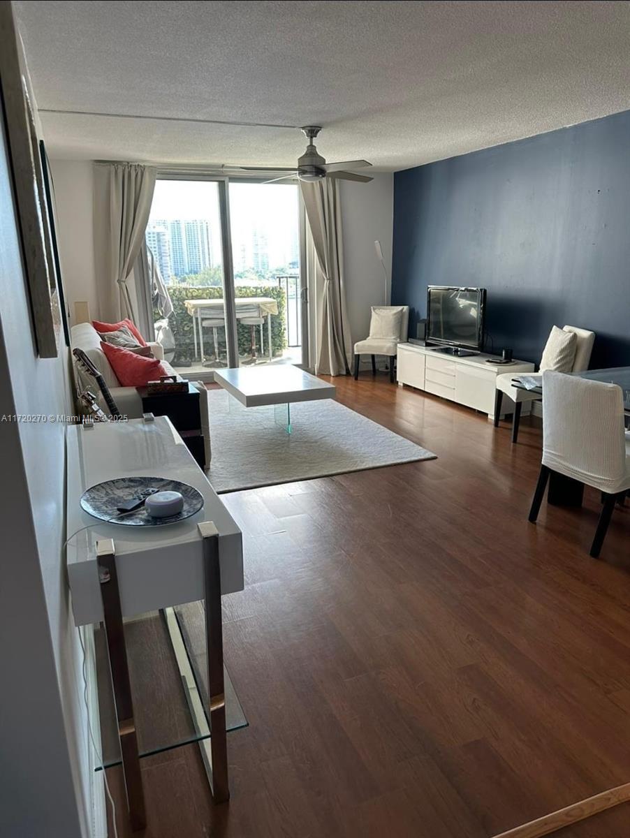 COMMODORE PLAZA CONDO - Residential