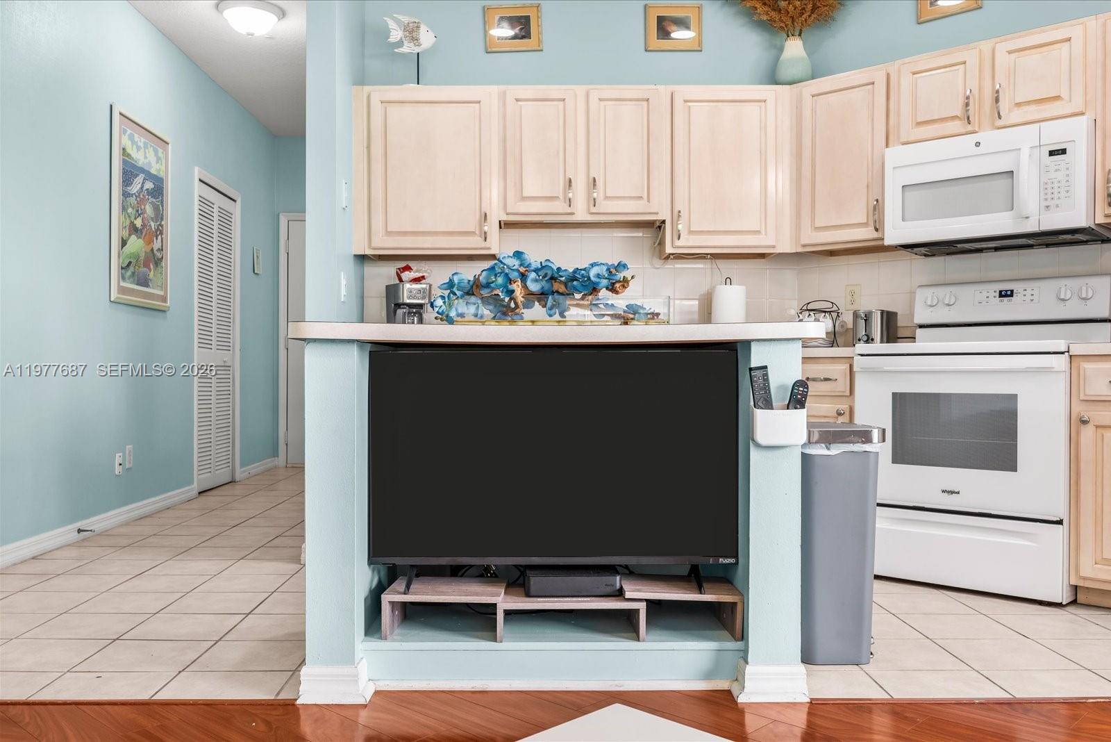 GOLF VILLAS II CONDOMINIU - Residential