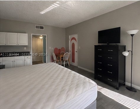 26 Diplomat Pkwy 2342