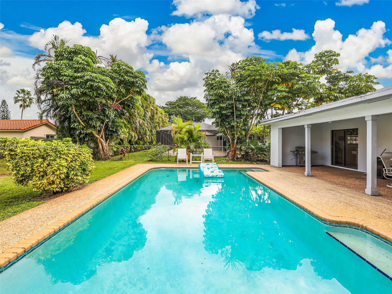 CYPRESS RUN - Residential