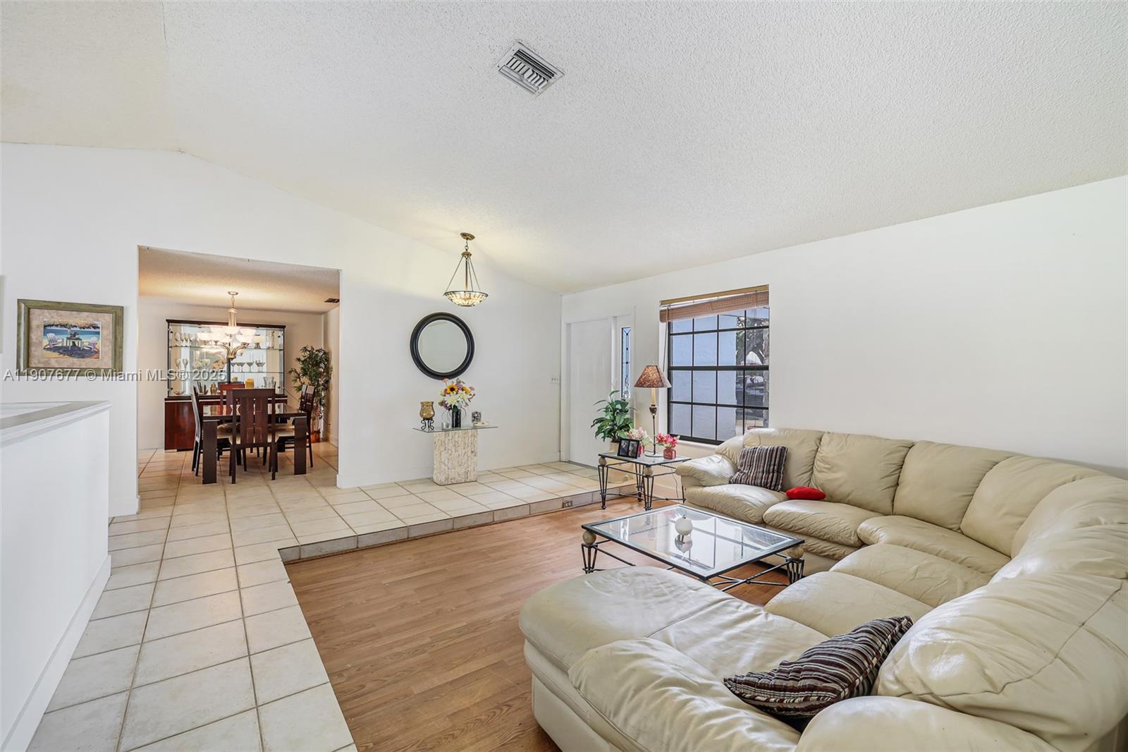 CYPRESS RUN - Residential