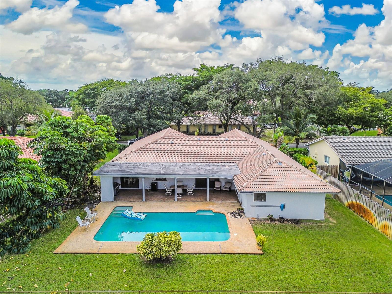 CYPRESS RUN - Residential