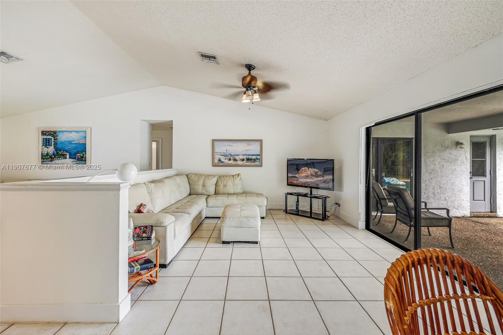 CYPRESS RUN - Residential