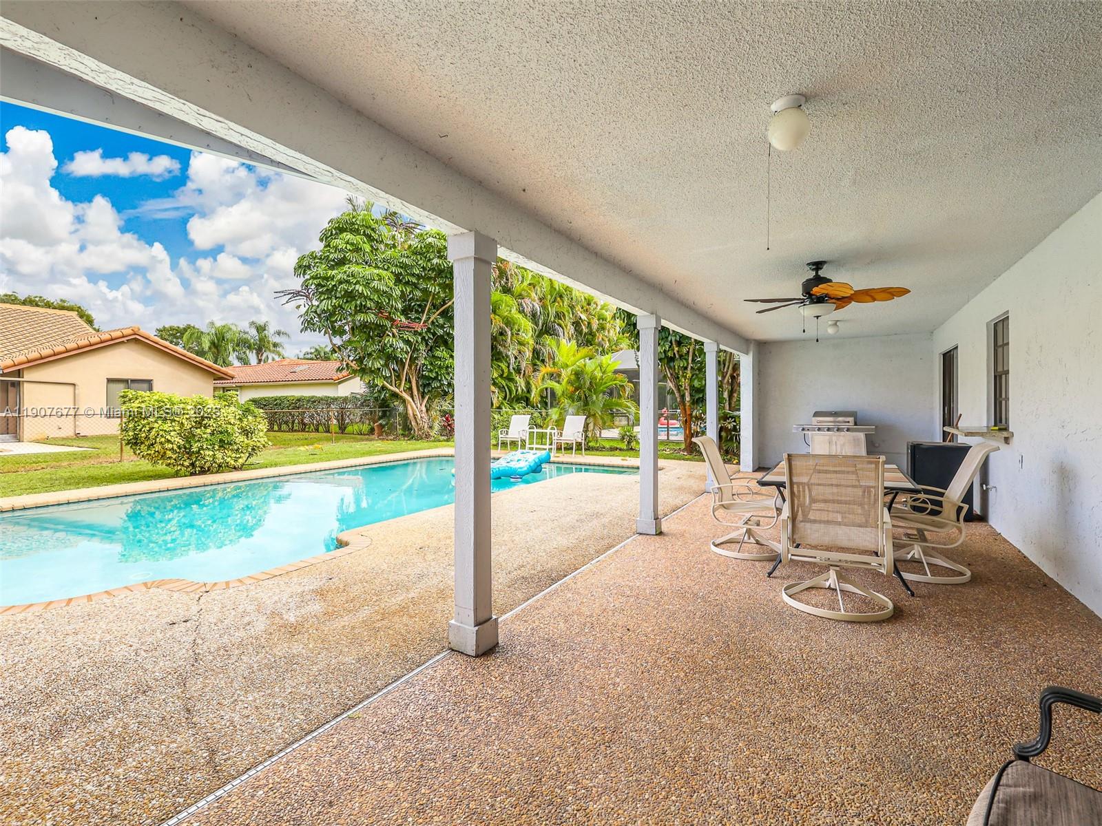 CYPRESS RUN - Residential