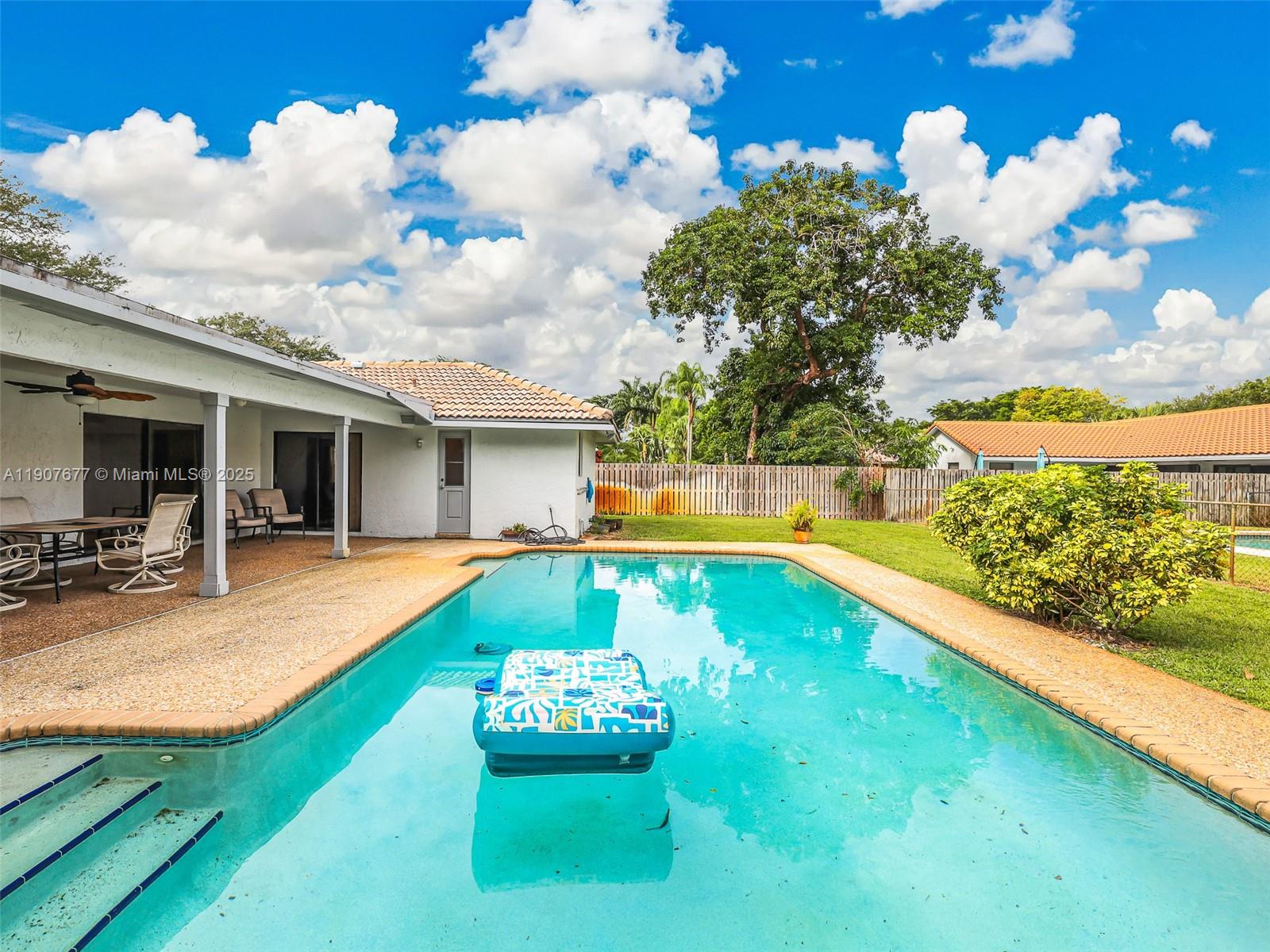 CYPRESS RUN - Residential