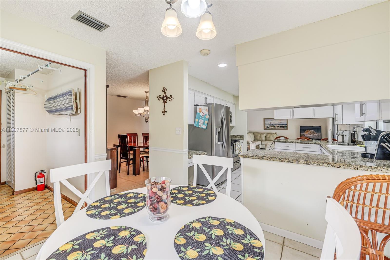 CYPRESS RUN - Residential