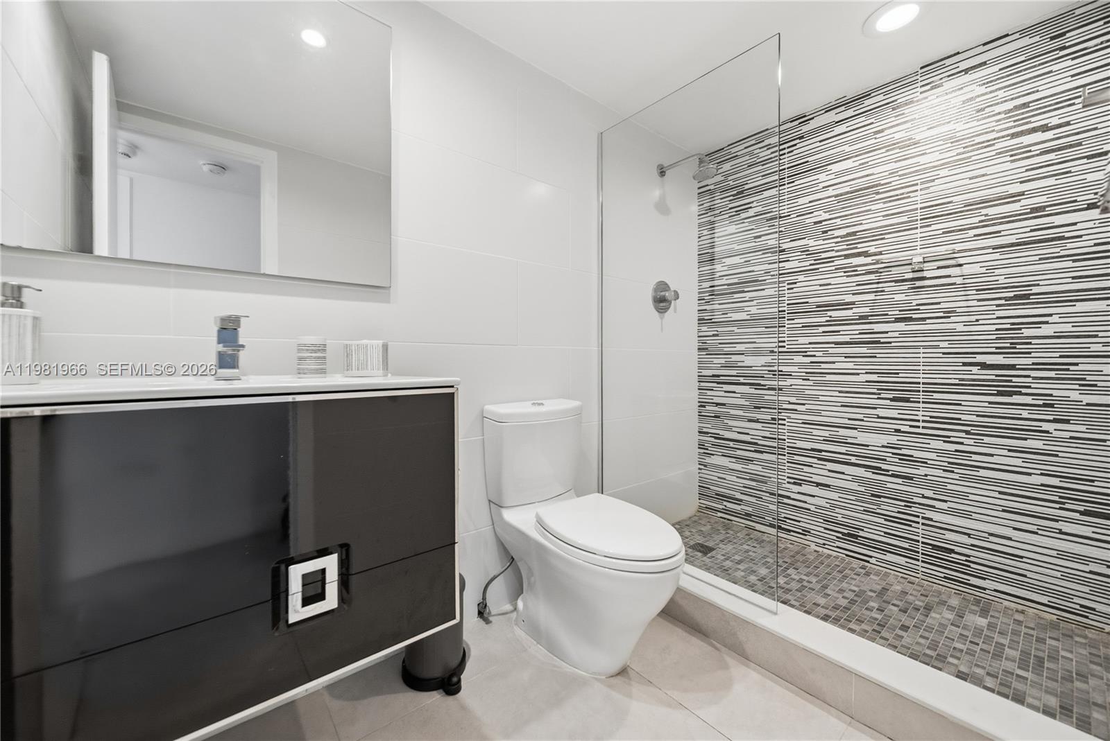 ROYAL EMBASSY CONDO - Residential