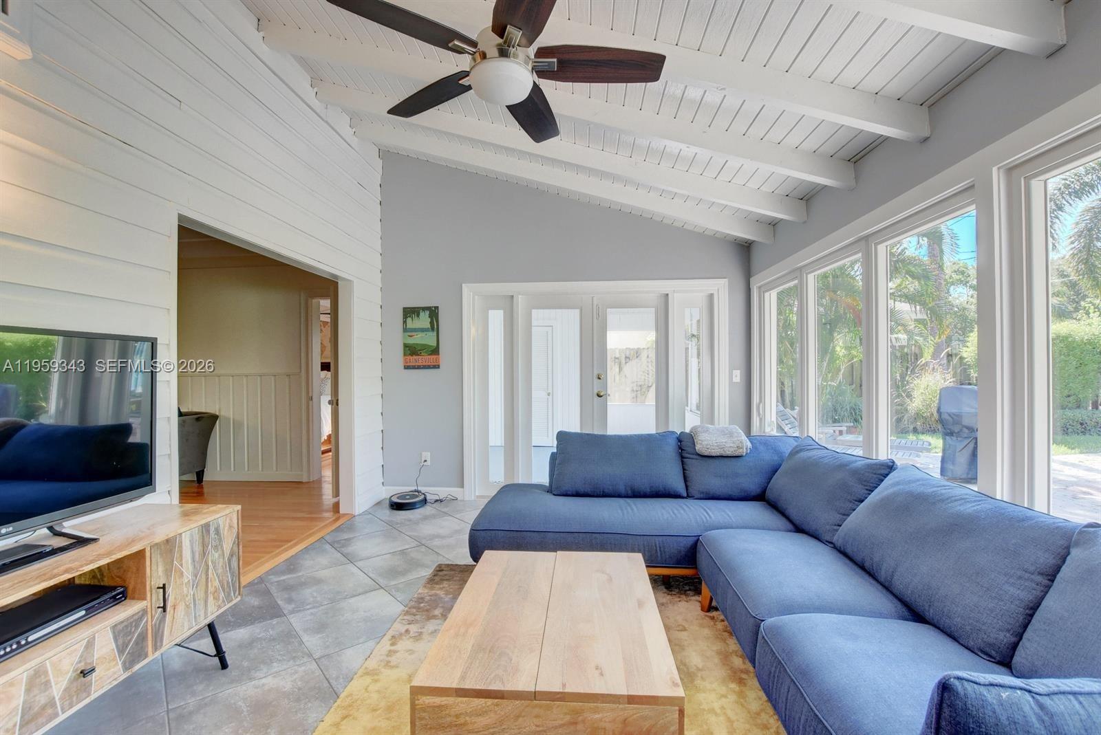 PALM BEACH FARMS CO 10 - Residential