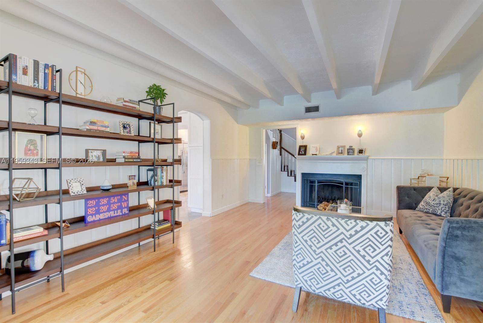 PALM BEACH FARMS CO 10 - Residential