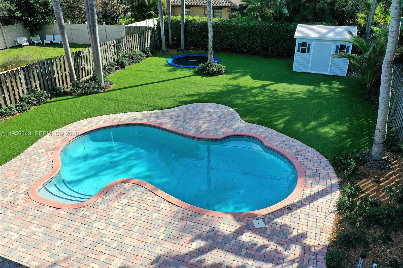 PALM BEACH FARMS CO 10 - Residential