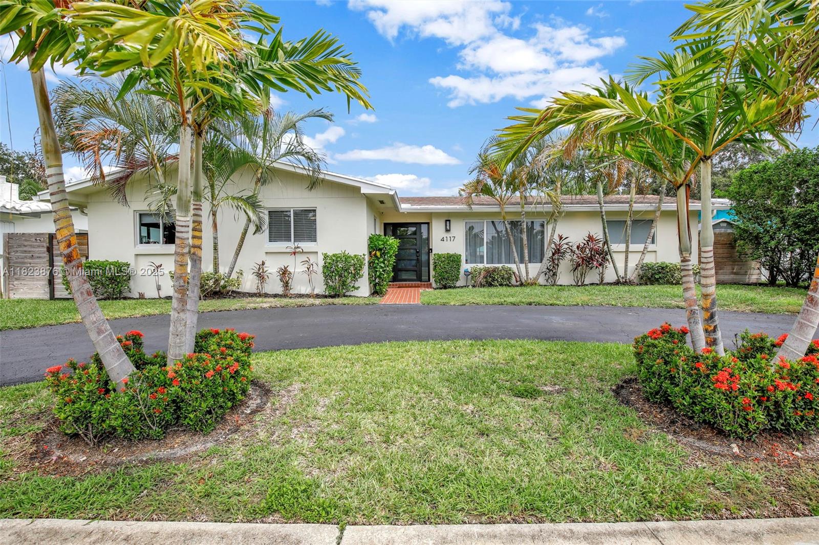 Property for Sale at 4117 Mckinley St, Hollywood, Broward County, Florida - Bedrooms: 3 
Bathrooms: 2  - $920,000