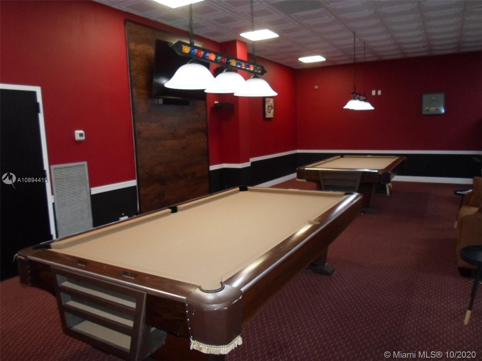 WINSTON TOWER 300 CONDO - Residential