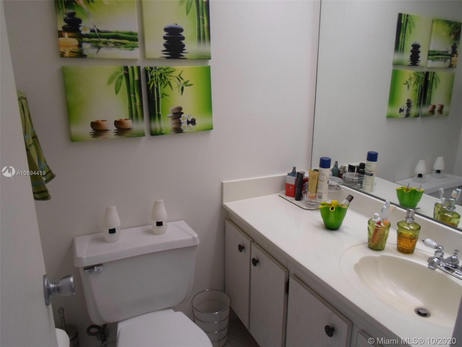 WINSTON TOWER 300 CONDO - Residential