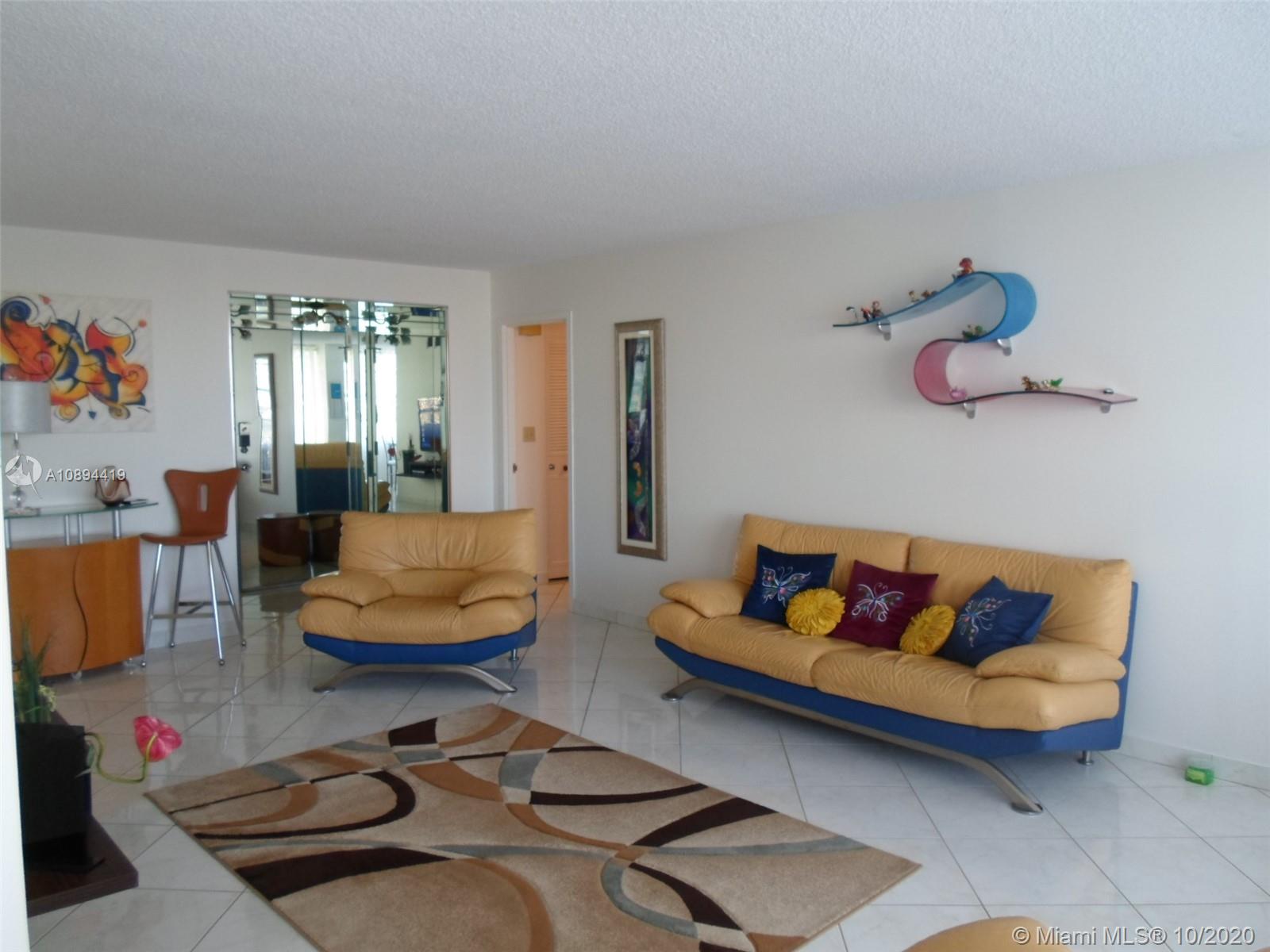 WINSTON TOWER 300 CONDO - Residential