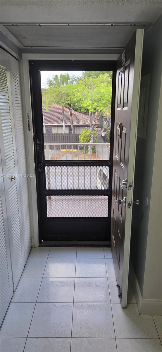 PALM VILLAGE CONDO - Residential Lease