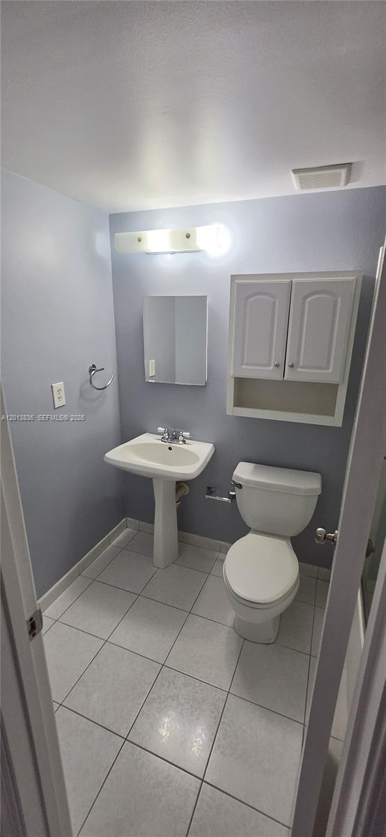 PALM VILLAGE CONDO - Residential Lease
