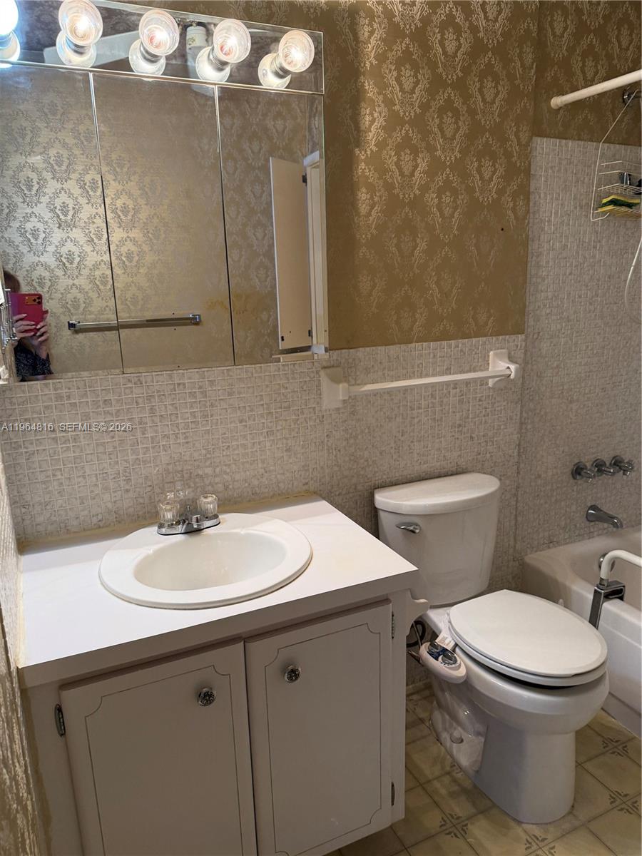 VIRGINIAN APARTMENTS - Residential