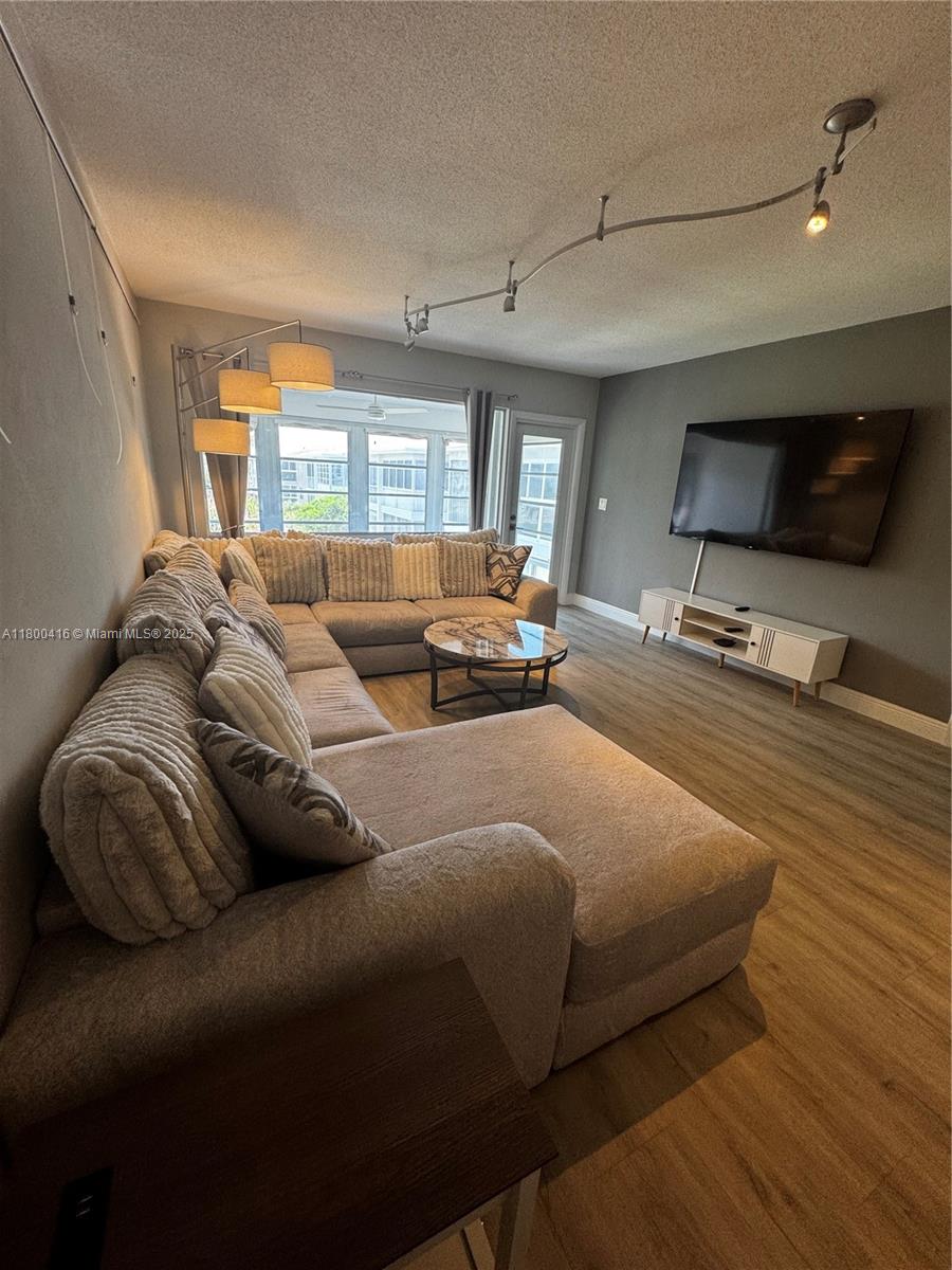 1000 SW 12th St 301