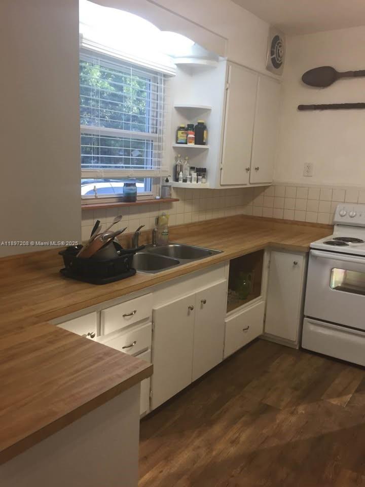 DAYTONA BEACH - Residential