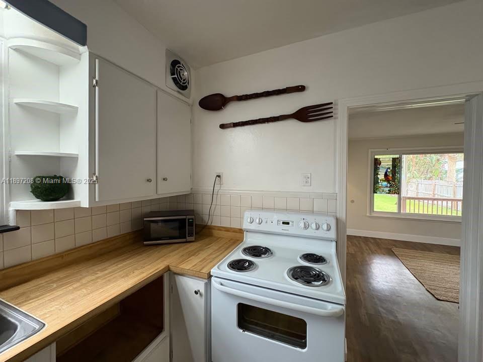 DAYTONA BEACH - Residential