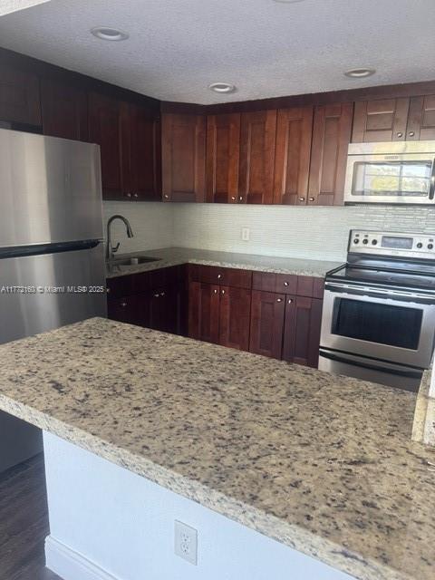 Rental Property at 2175 Ne 170th St 308, North Miami Beach, Miami-Dade County, Florida - Bedrooms: 1 
Bathrooms: 1  - $1,650 MO.
