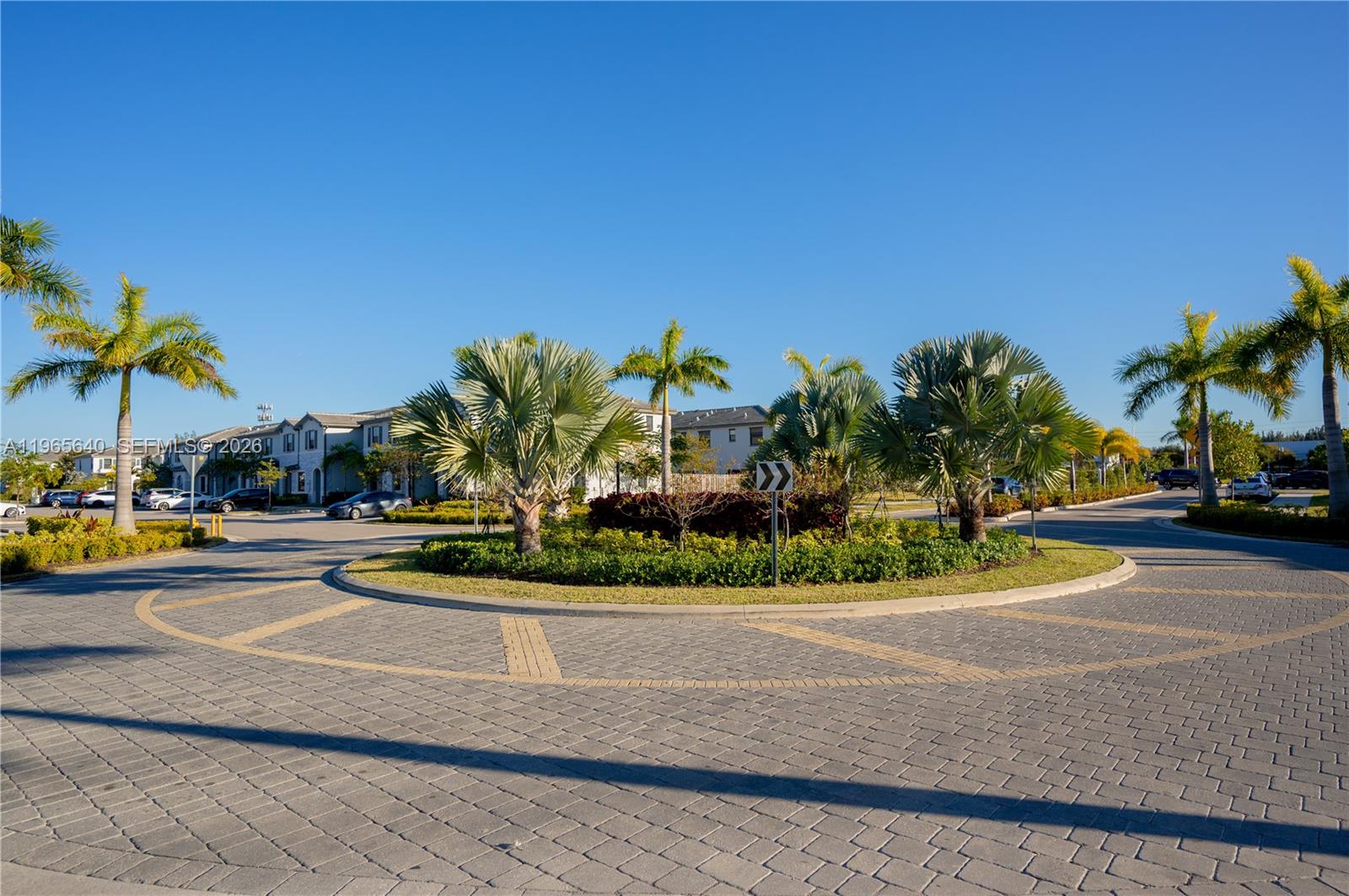 PINE ISLE - Residential