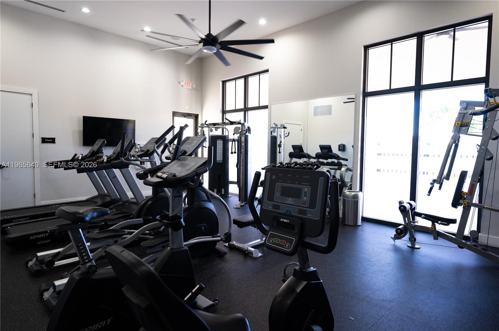 PINE ISLE - Residential