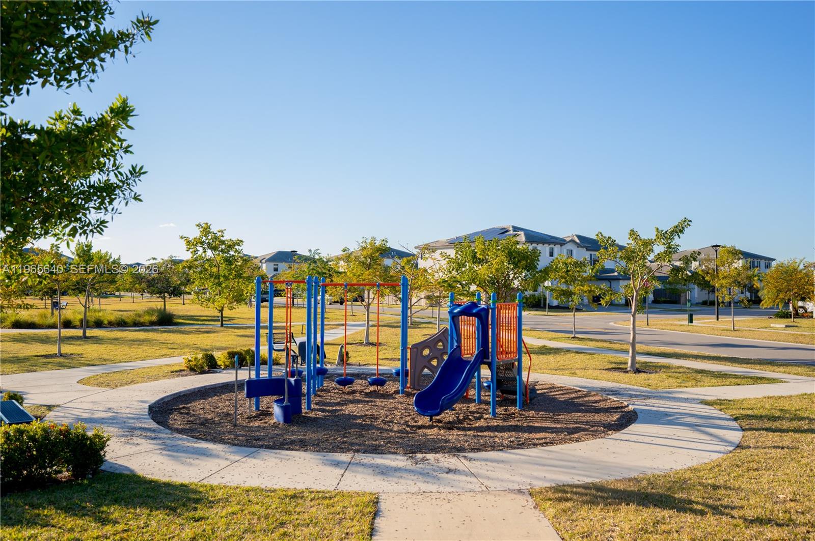 PINE ISLE - Residential