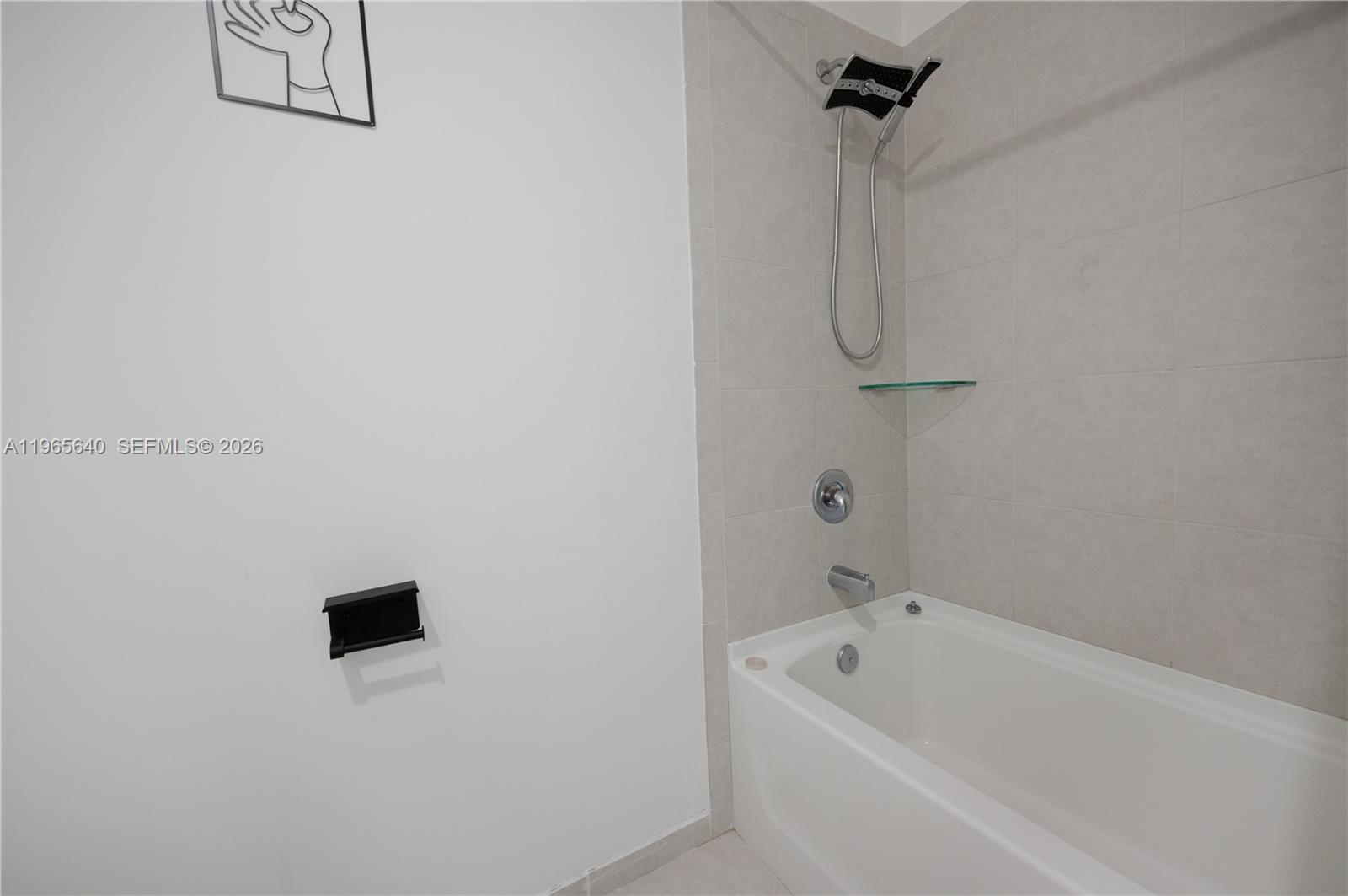 PINE ISLE - Residential