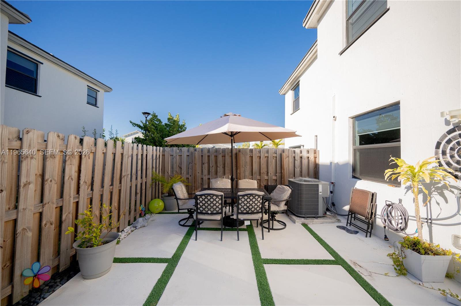 PINE ISLE - Residential