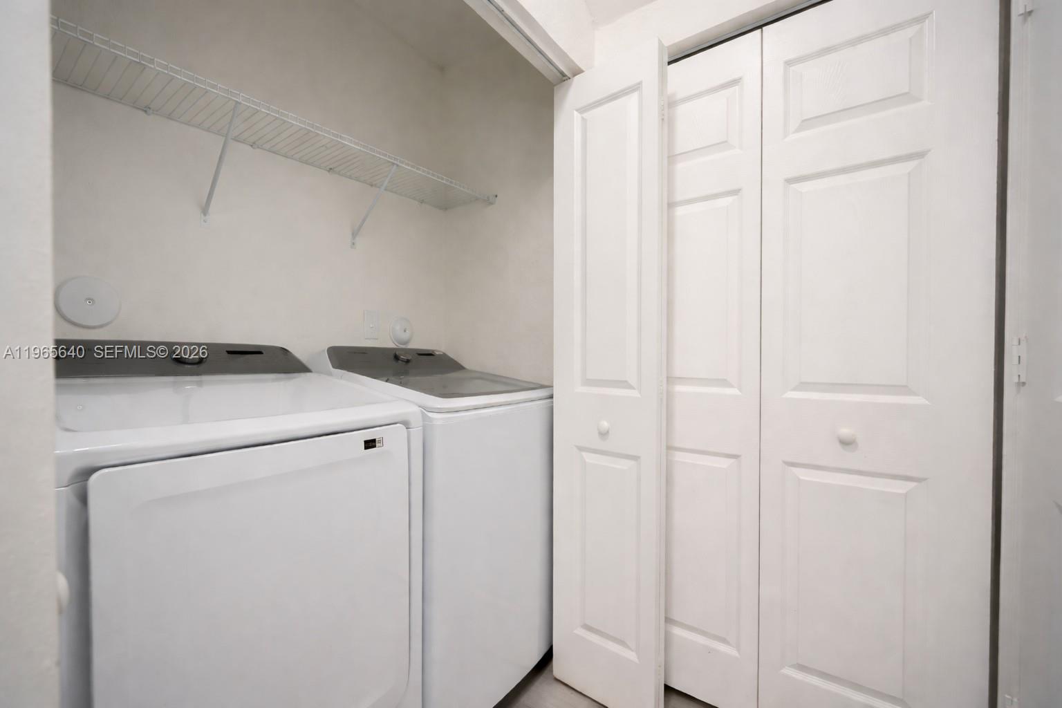 PINE ISLE - Residential