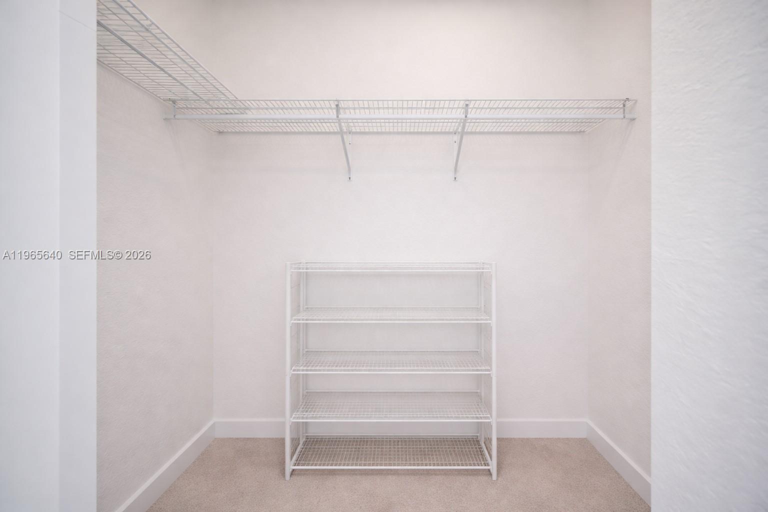 PINE ISLE - Residential