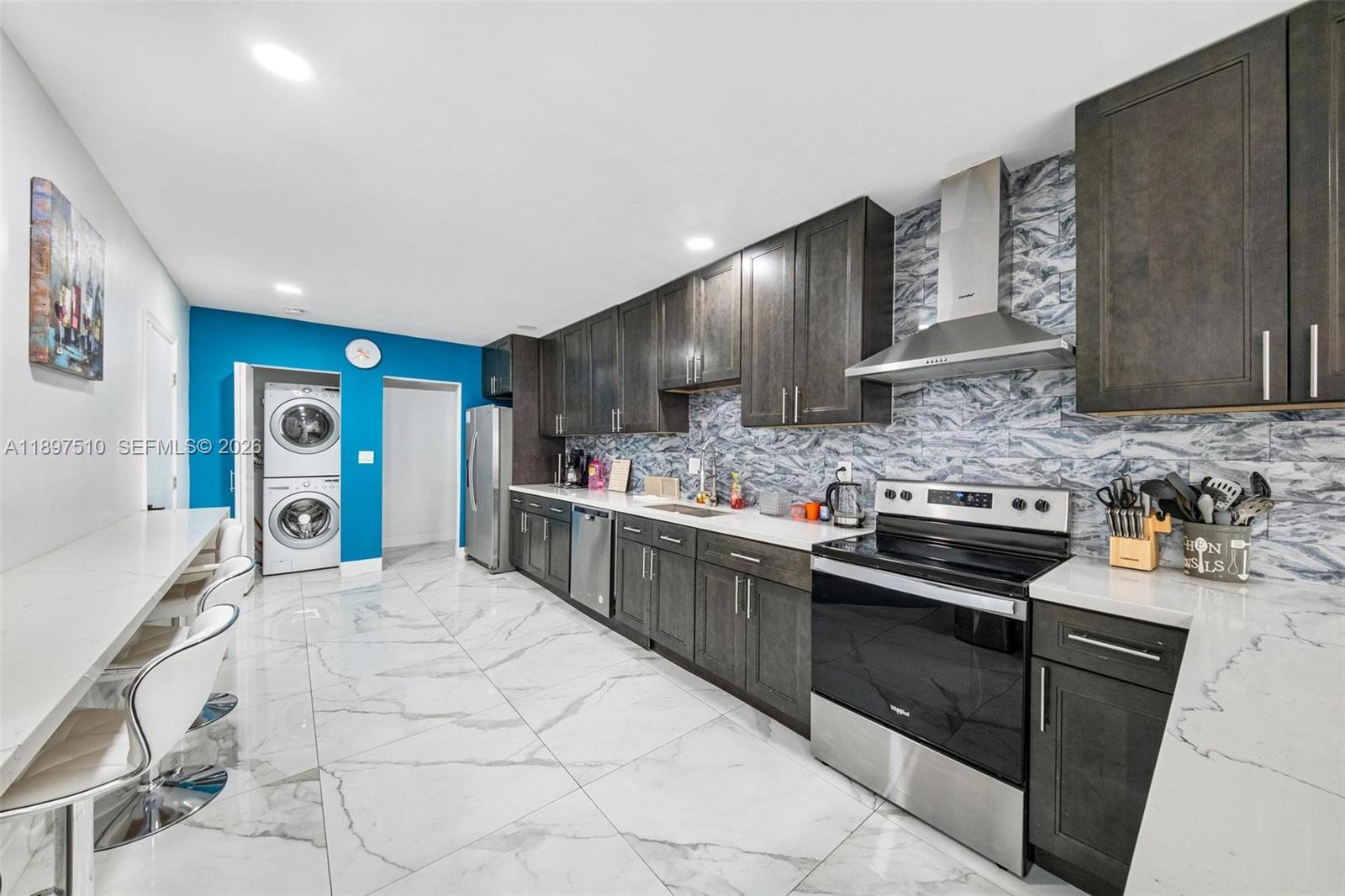 MIRAMAR SEC 5 - Residential