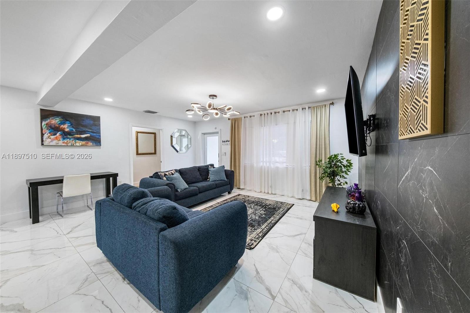 MIRAMAR SEC 5 - Residential