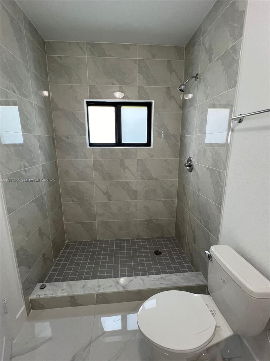 ¤SYMMES - SHARMAN TRACT - Residential Income