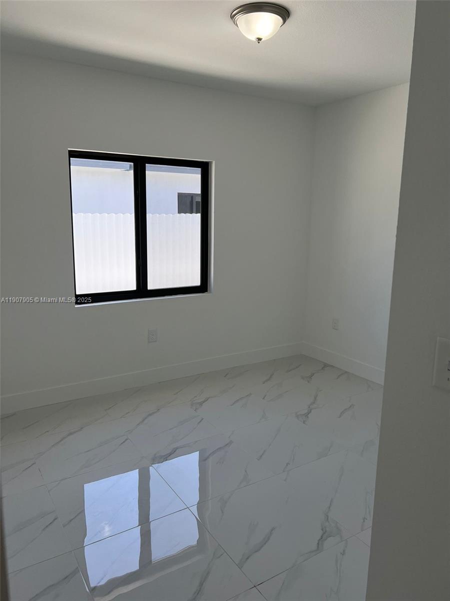 ¤SYMMES - SHARMAN TRACT - Residential Income