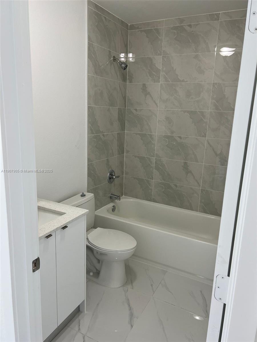 ¤SYMMES - SHARMAN TRACT - Residential Income