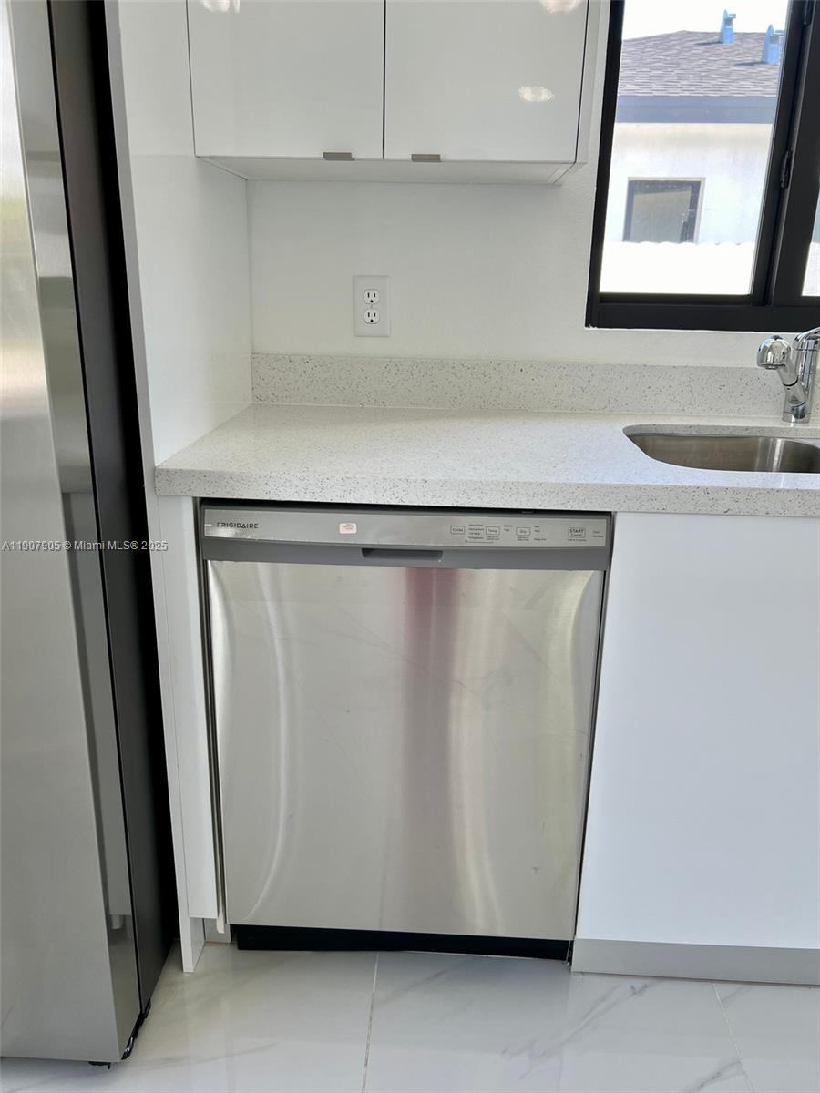 ¤SYMMES - SHARMAN TRACT - Residential Income