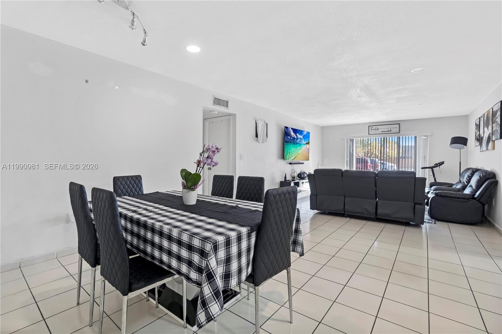 SUNSET PALMS EAST CONDO - Residential