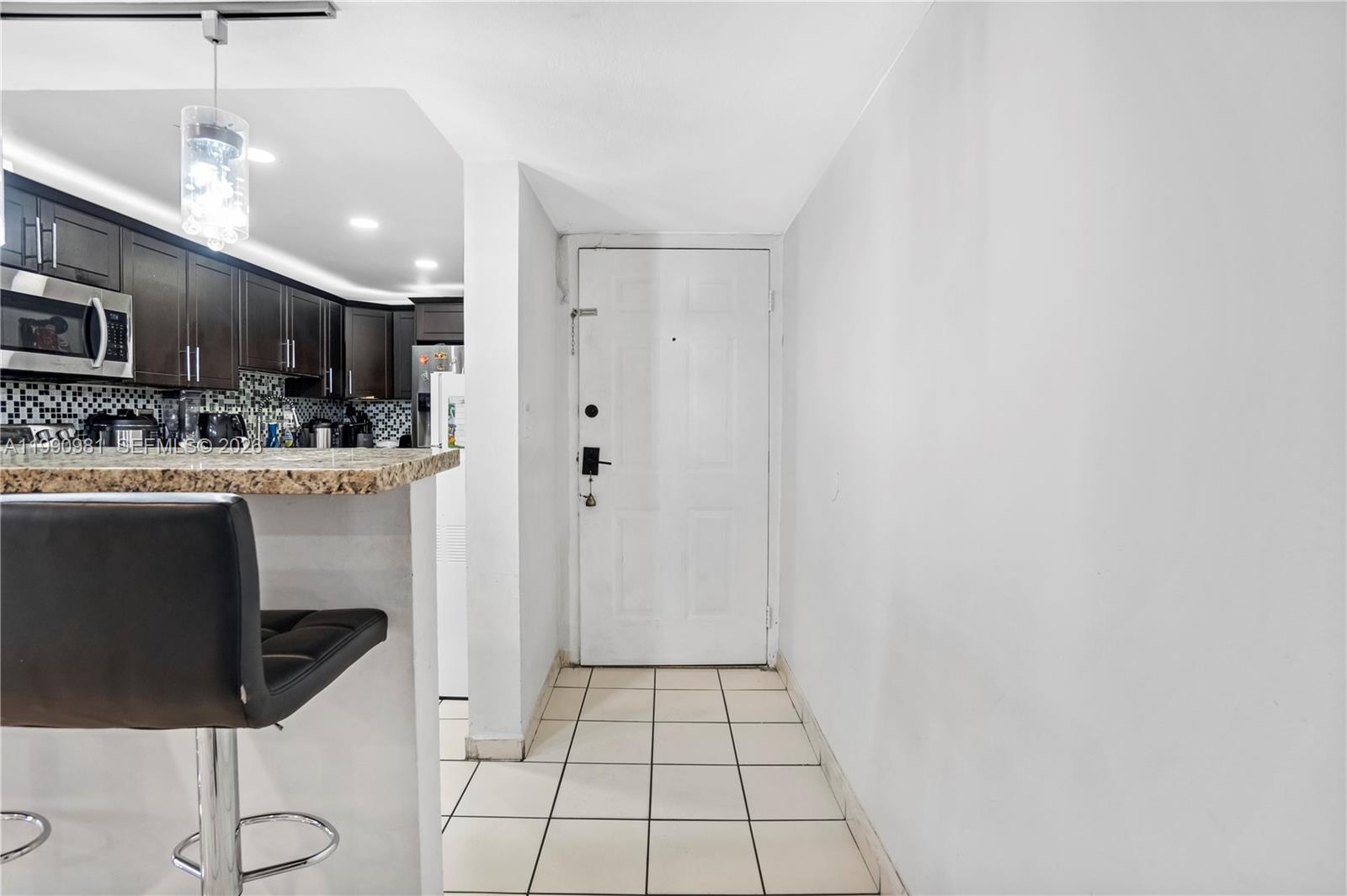 SUNSET PALMS EAST CONDO - Residential