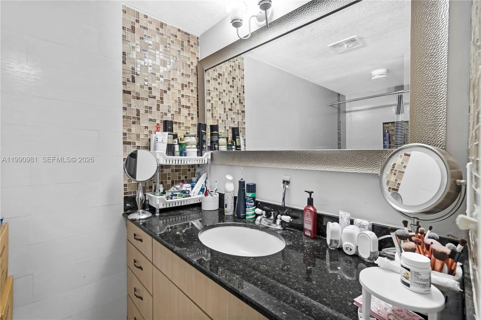 SUNSET PALMS EAST CONDO - Residential