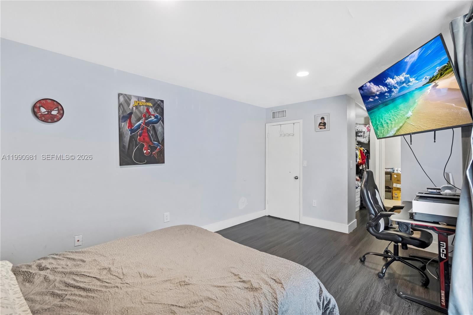 SUNSET PALMS EAST CONDO - Residential