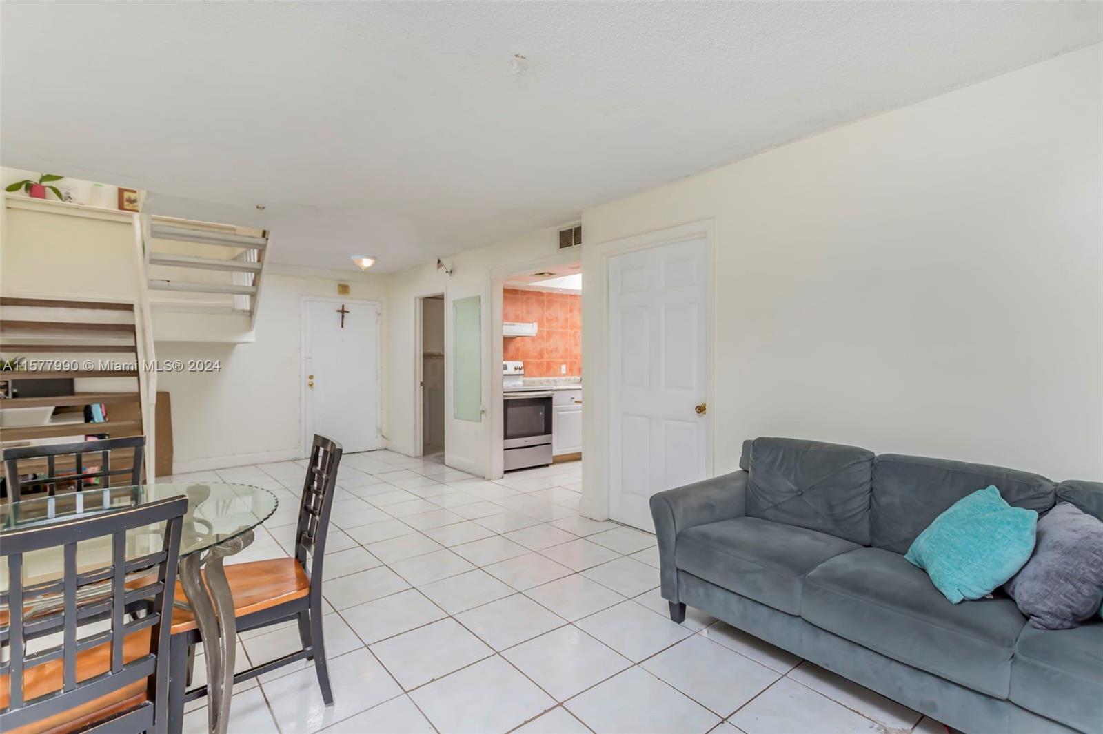 View Miami, FL 33176 condo