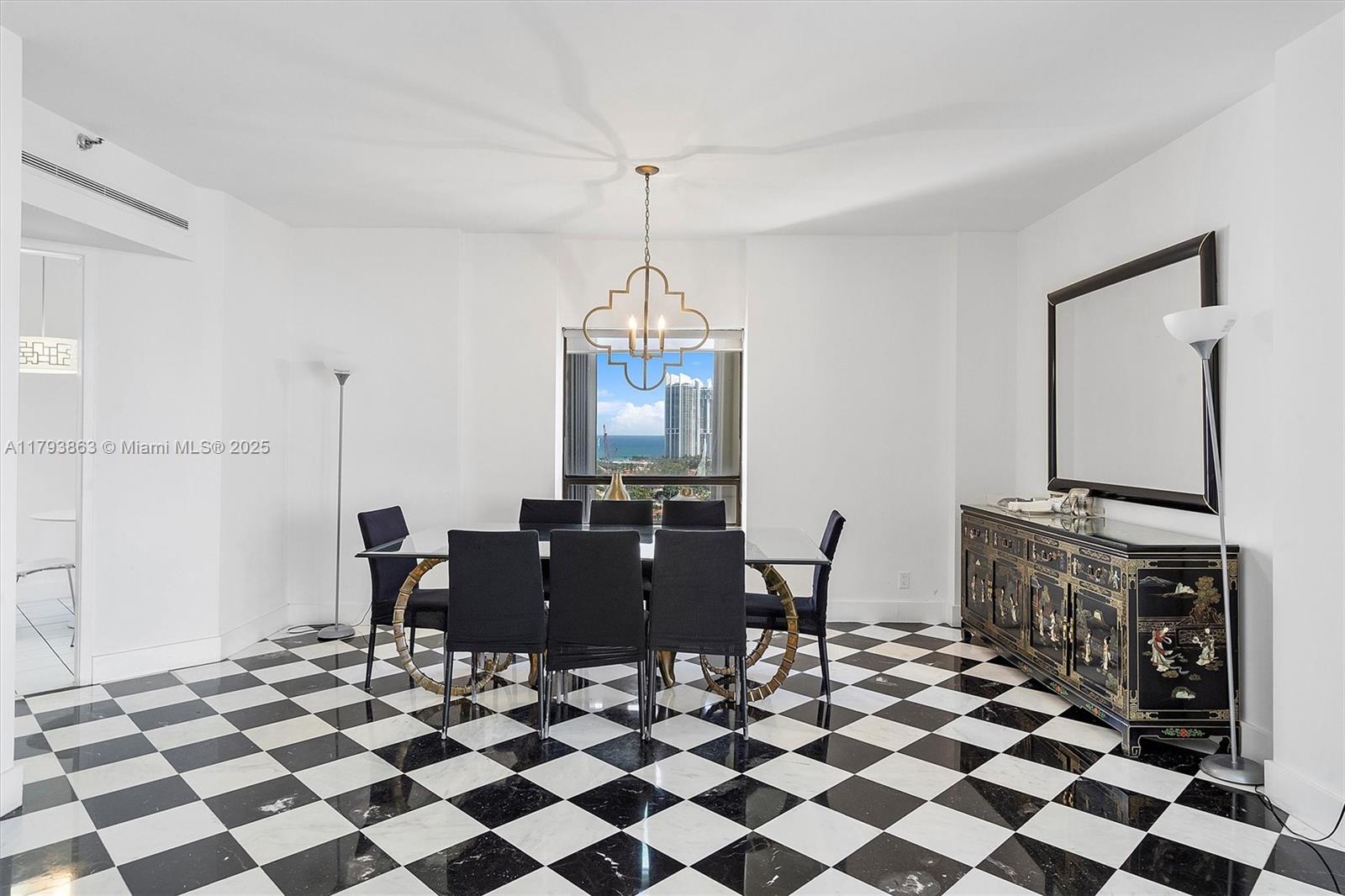 MARINA TOWER CONDO - Residential
